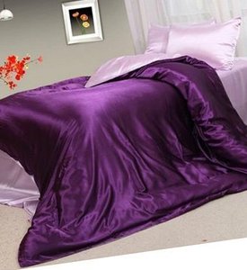 Атласное постельное белье на резинке полуторное Moka Textile Фиолетово-розовое 10% хлопок, 20% вискоза, 70% полиэстер