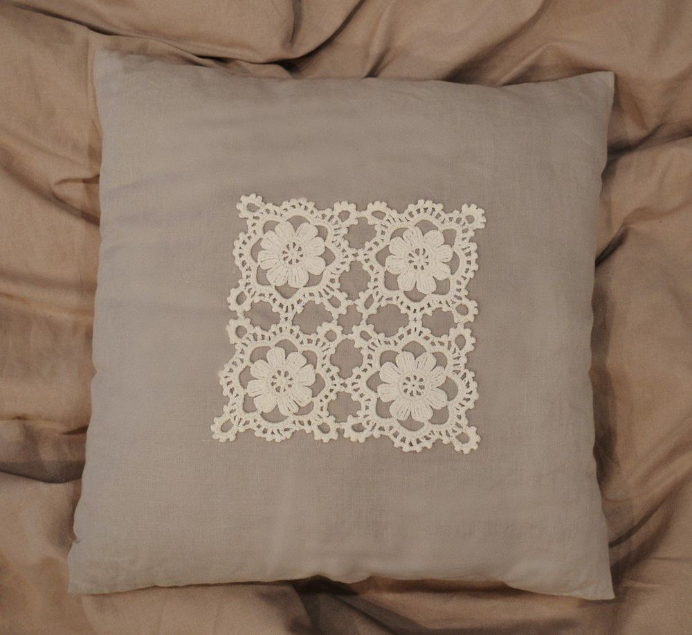 Наволочка декоративна Beik-Morandi сіра з мереживом фото