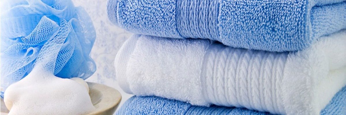 Как стирать махровые полотенца чтобы были мягкими. Полотенце. Стопка полотенец. Красивые полотенца.